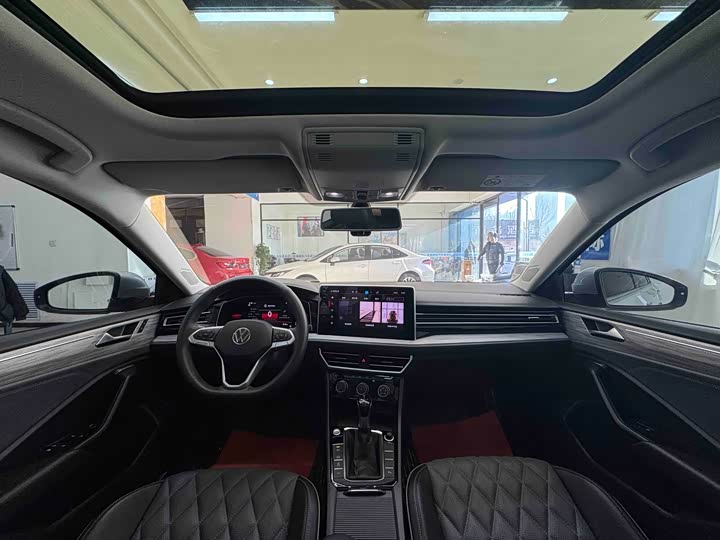 Фото 17 - Volkswagen Sagitar L