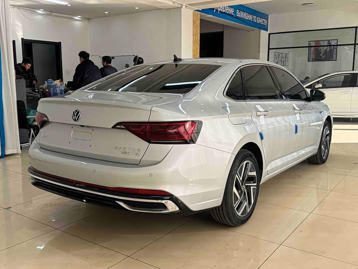 Фото 6 - Volkswagen Sagitar L