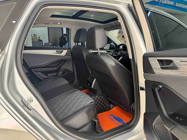 Фото 9 - Volkswagen Sagitar L