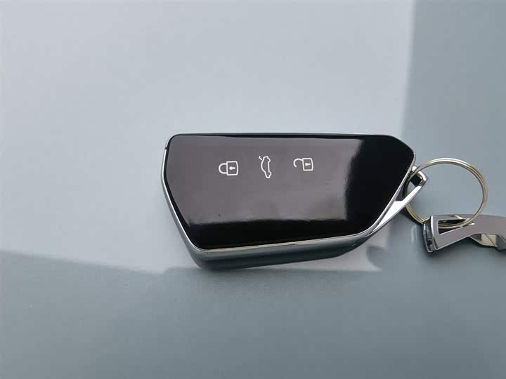 Фото 19 - Volkswagen Passat