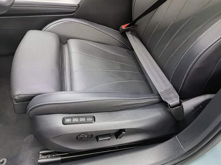 Фото 20 - Volkswagen Passat