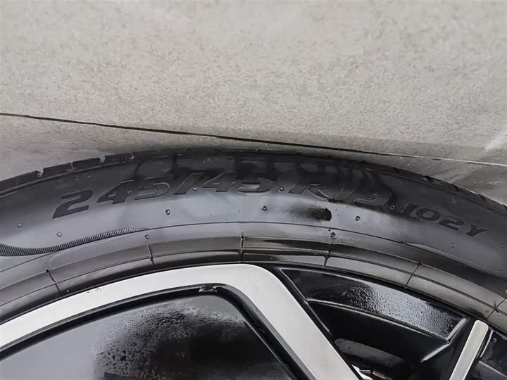 Фото 24 - Volkswagen Passat