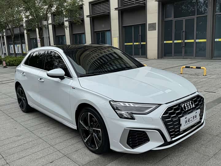 Фото 2 - Audi A3