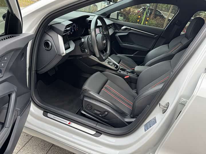 Фото 4 - Audi A3