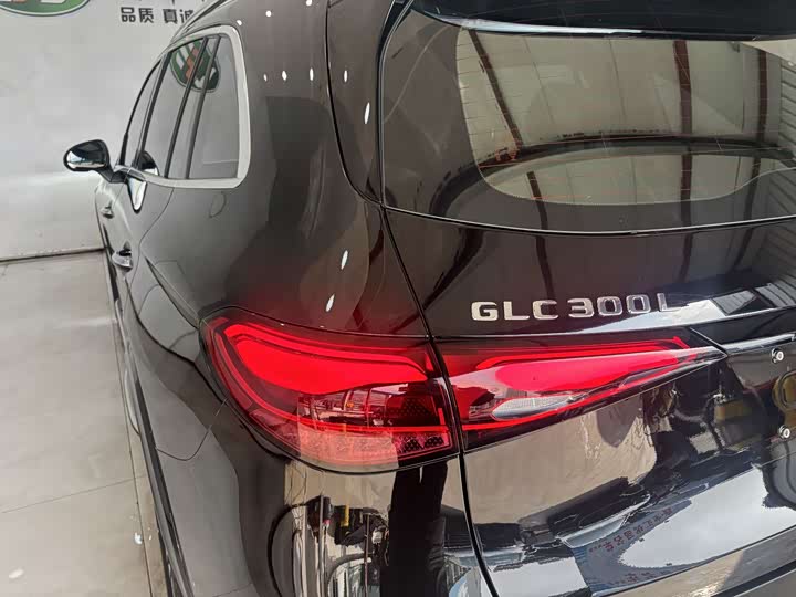 Фото 10 - Mercedes-Benz GLC-Class