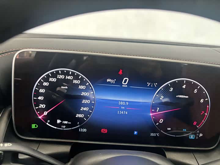 Фото 16 - Mercedes-Benz GLC-Class