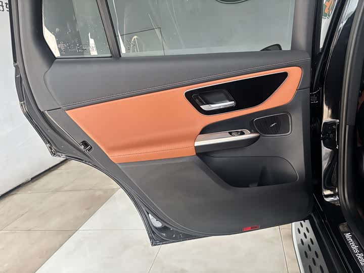 Фото 21 - Mercedes-Benz GLC-Class