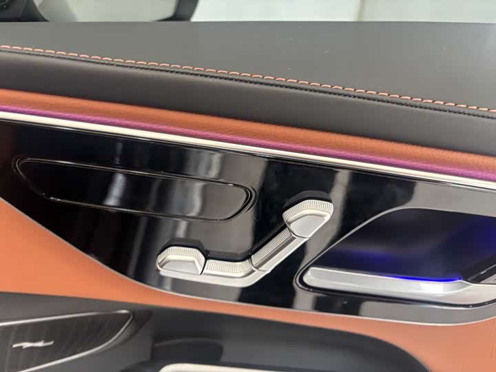 Фото 26 - Mercedes-Benz GLC-Class