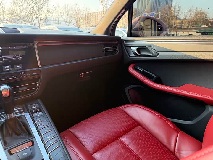 Фото 11 - Porsche Macan