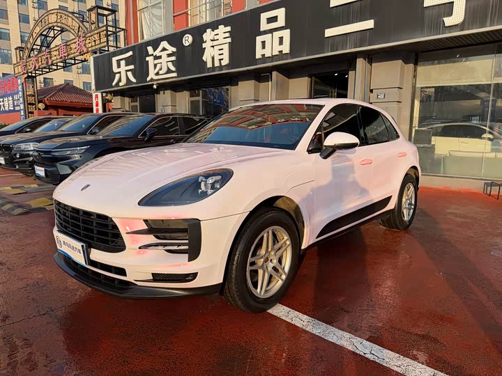 Фото 2 - Porsche Macan