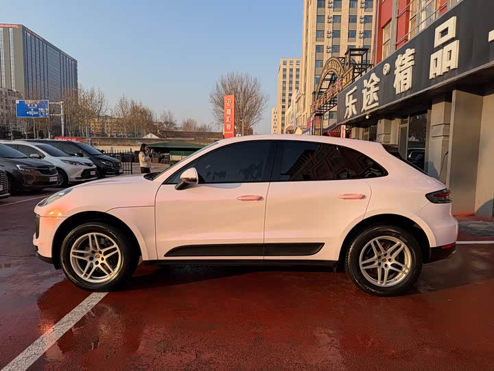 Фото 3 - Porsche Macan