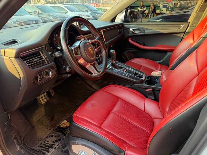 Фото 7 - Porsche Macan