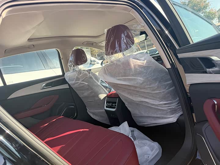 Фото 12 - Hongqi H5