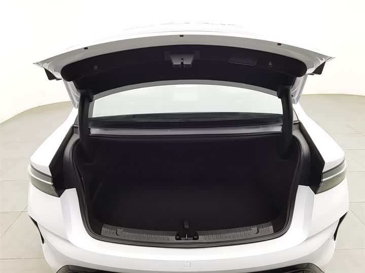 Фото 16 - BYD Seal