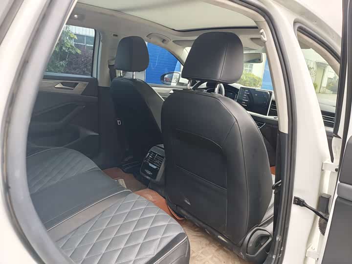 Фото 6 - Volkswagen Sagitar L