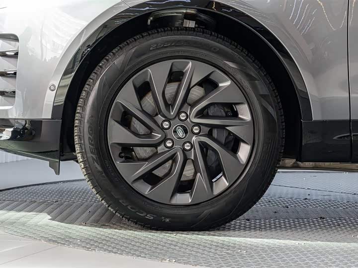 Фото 12 - Land Rover Discovery