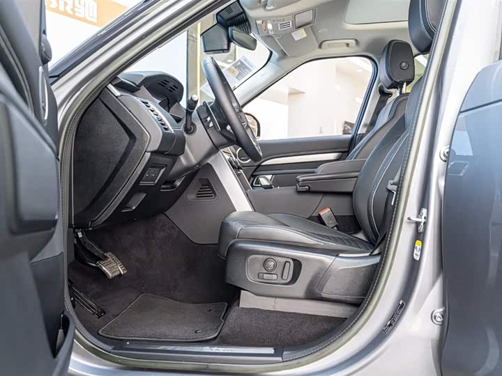 Фото 20 - Land Rover Discovery