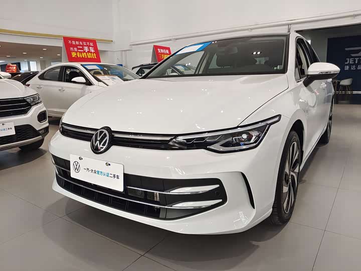 Фото 1 - Volkswagen Golf