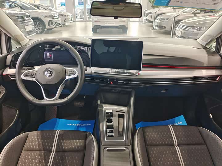 Фото 7 - Volkswagen Golf