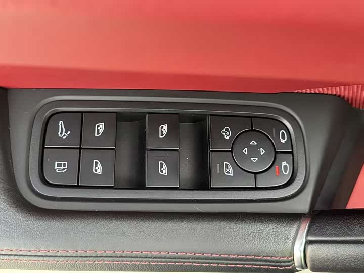 Фото 11 - Porsche Cayenne Hybrid