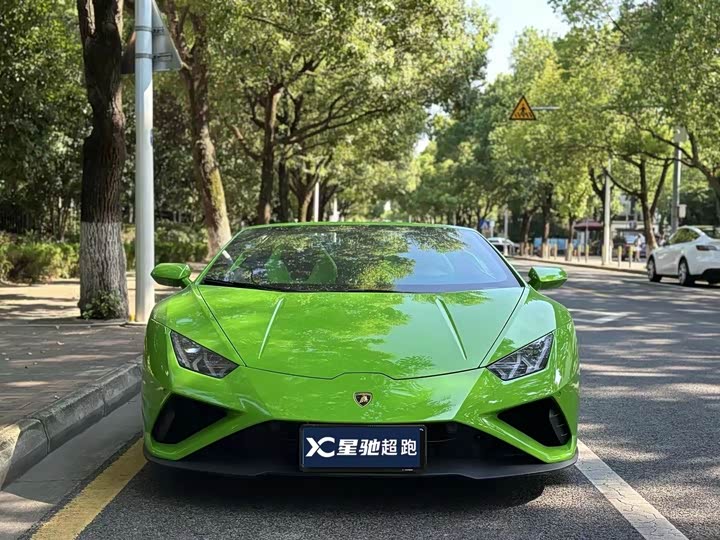 Фото 1 - Lamborghini Huracán
