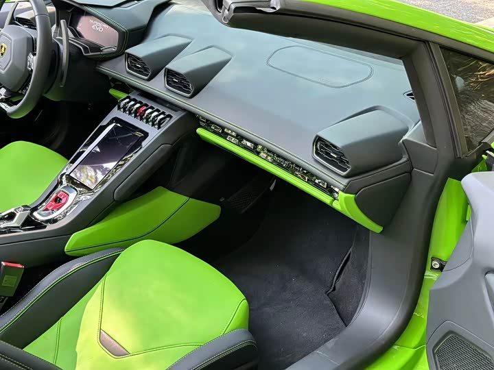 Фото 4 - Lamborghini Huracán