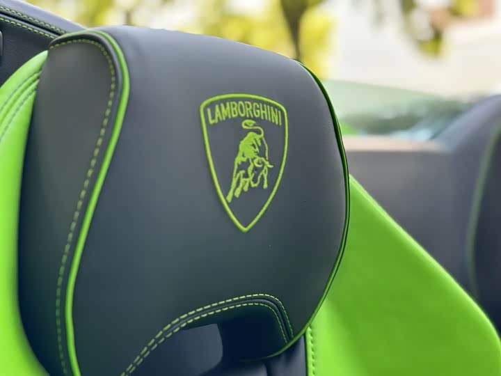 Фото 5 - Lamborghini Huracán