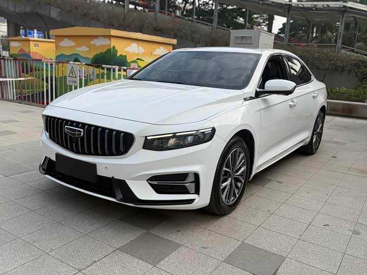 Фото 1 - Geely Preface