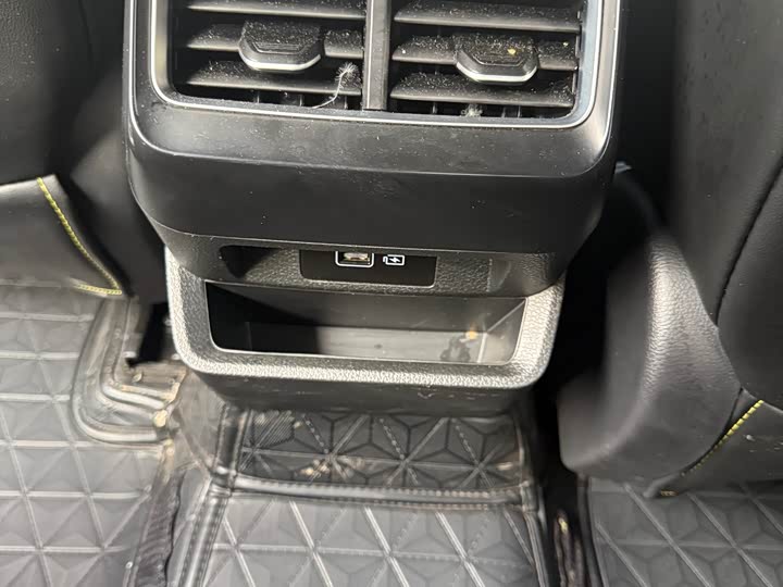 Фото 15 - Geely Preface