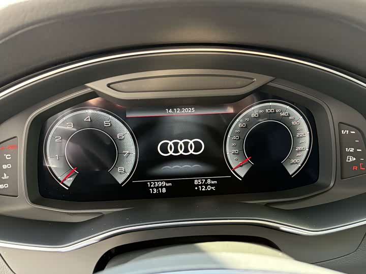 Фото 15 - Audi A7