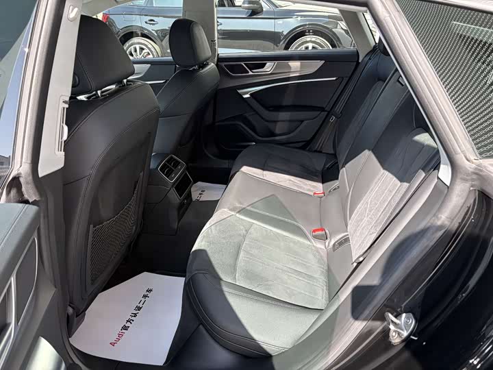 Фото 9 - Audi A7