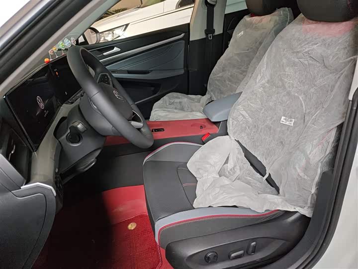 Фото 15 - Volkswagen Lamando L