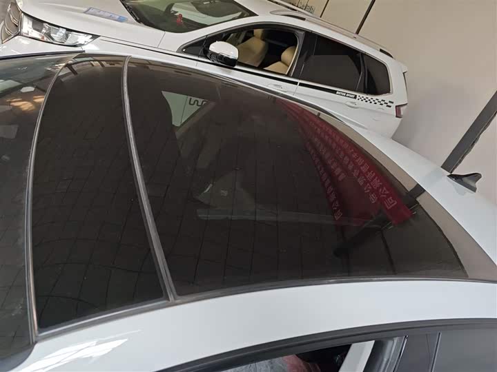 Фото 27 - Volkswagen Lamando L