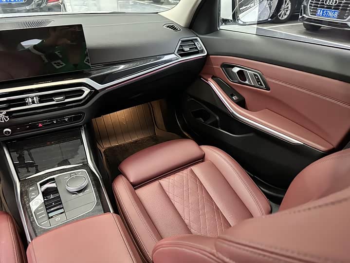 Фото 10 - BMW 3 Series