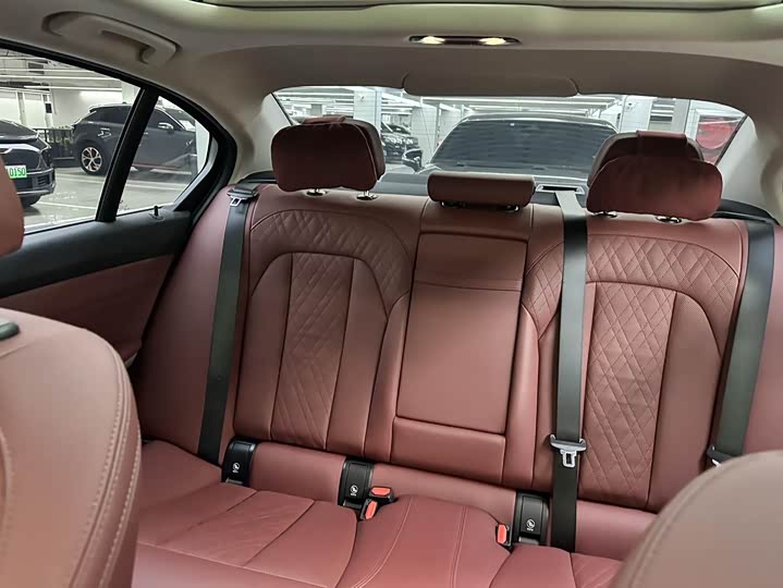 Фото 12 - BMW 3 Series