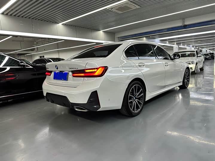 Фото 13 - BMW 3 Series