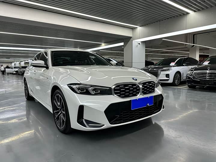 Фото 3 - BMW 3 Series