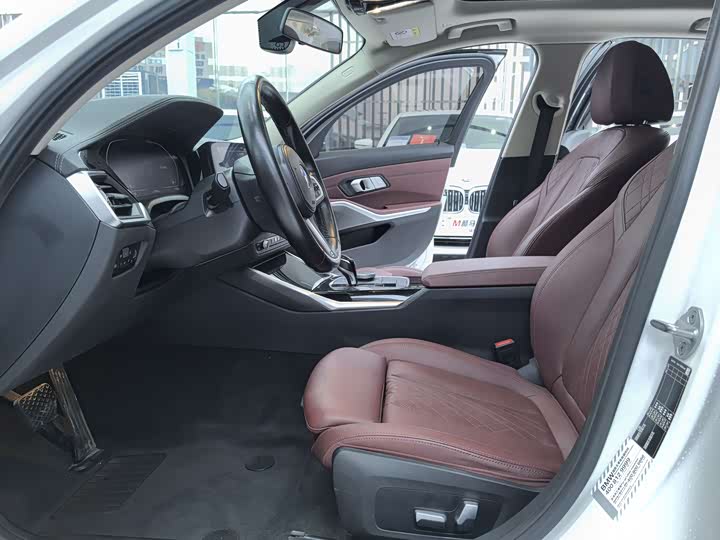 Фото 4 - BMW 3 Series