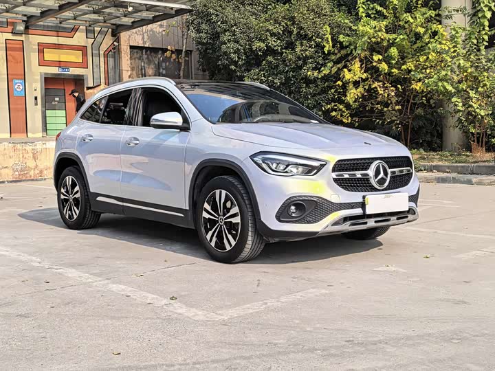 Фото 3 - Mercedes-Benz GLA-Class