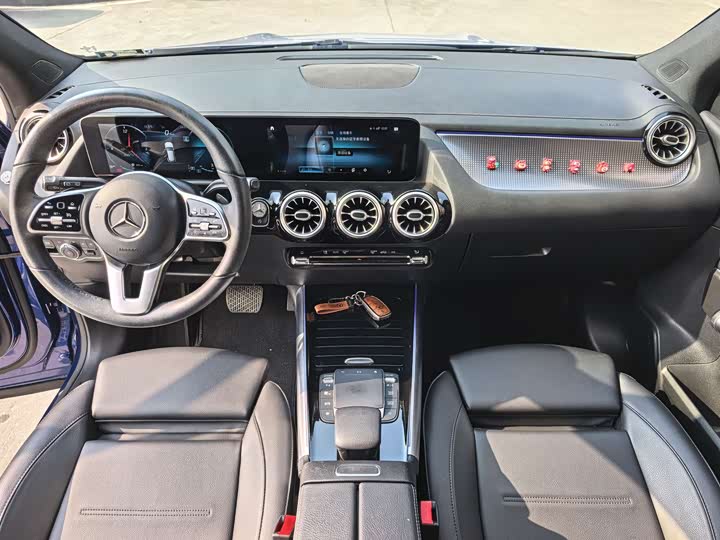 Фото 7 - Mercedes-Benz GLA-Class