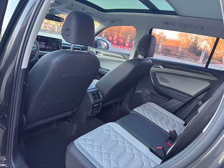 Фото 7 - Volkswagen Tayron