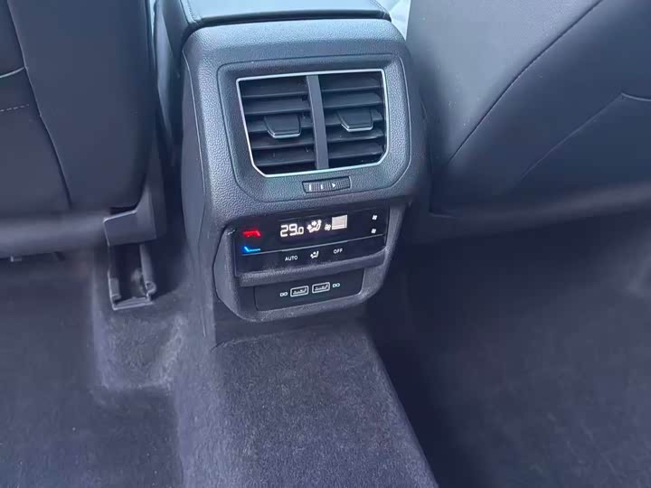 Фото 9 - Volkswagen Tayron