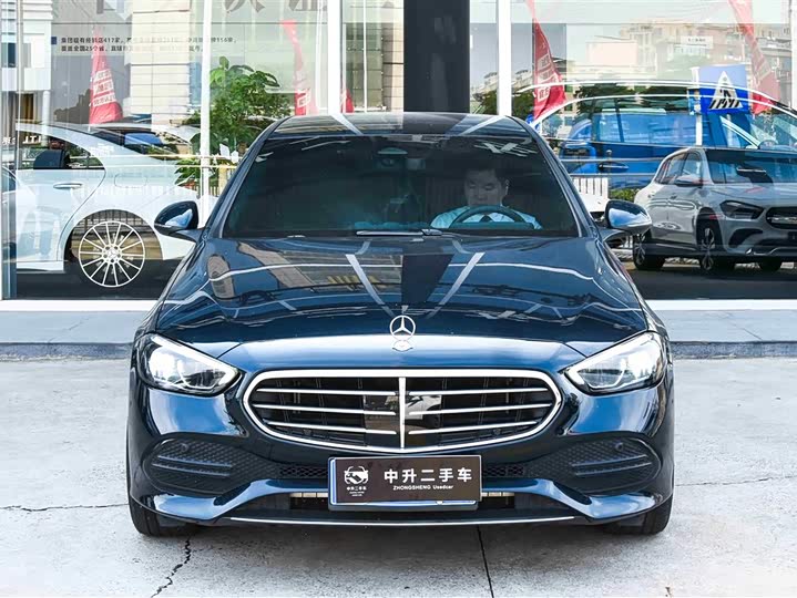 Фото 10 - Mercedes-Benz C-Class