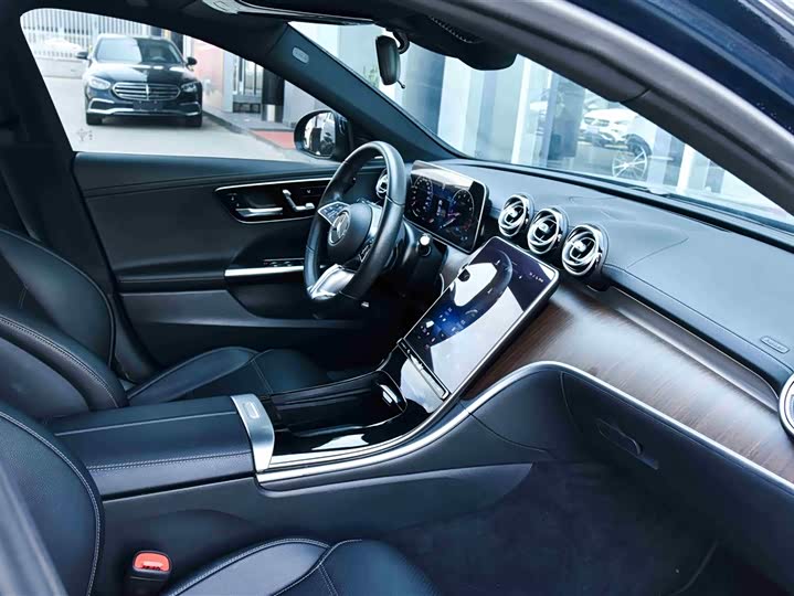 Фото 19 - Mercedes-Benz C-Class