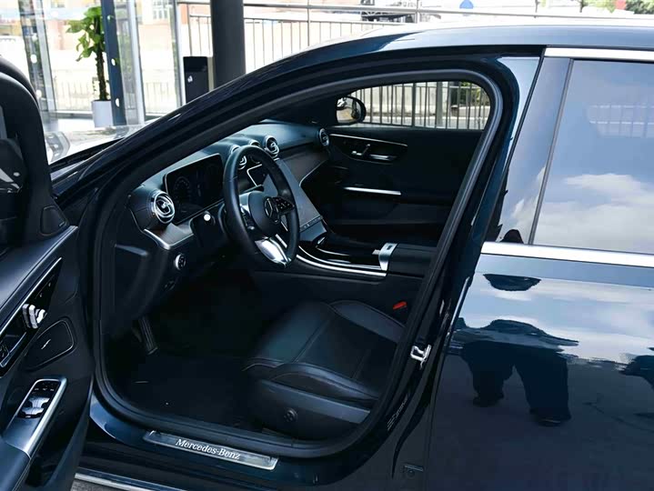 Фото 4 - Mercedes-Benz C-Class