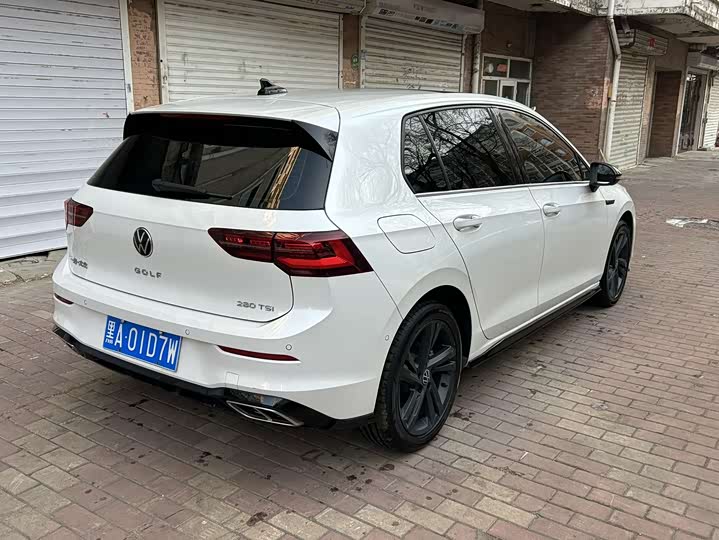 Фото 4 - Volkswagen Golf