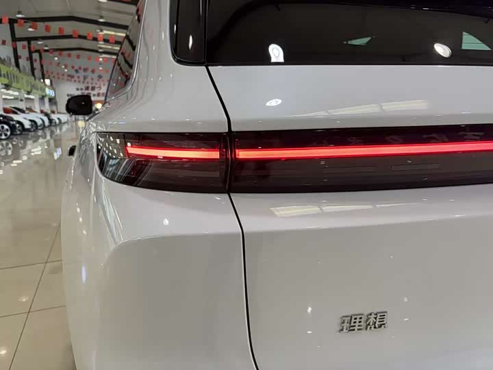 Фото 14 - LiXiang L6