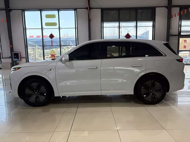 Фото 15 - LiXiang L6