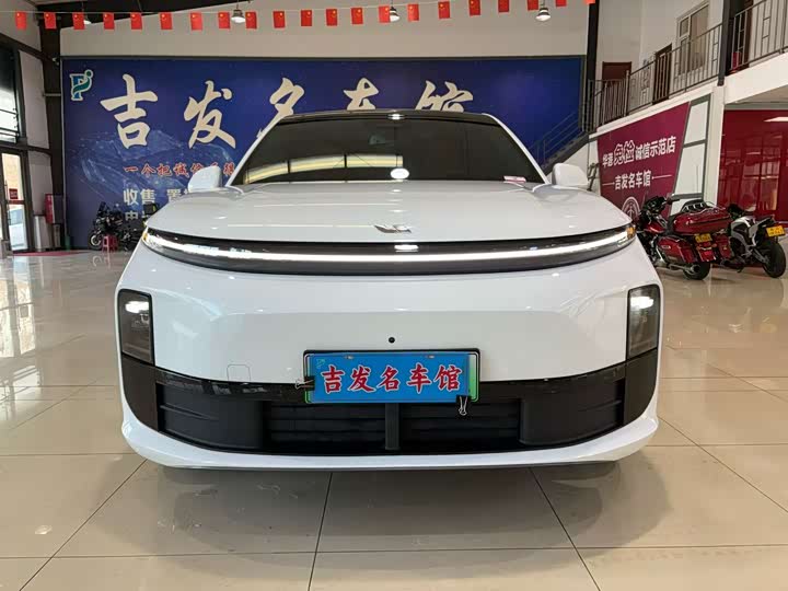 Фото 2 - LiXiang L6