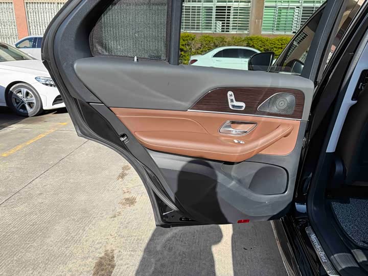 Фото 10 - Mercedes-Benz GLE-Class